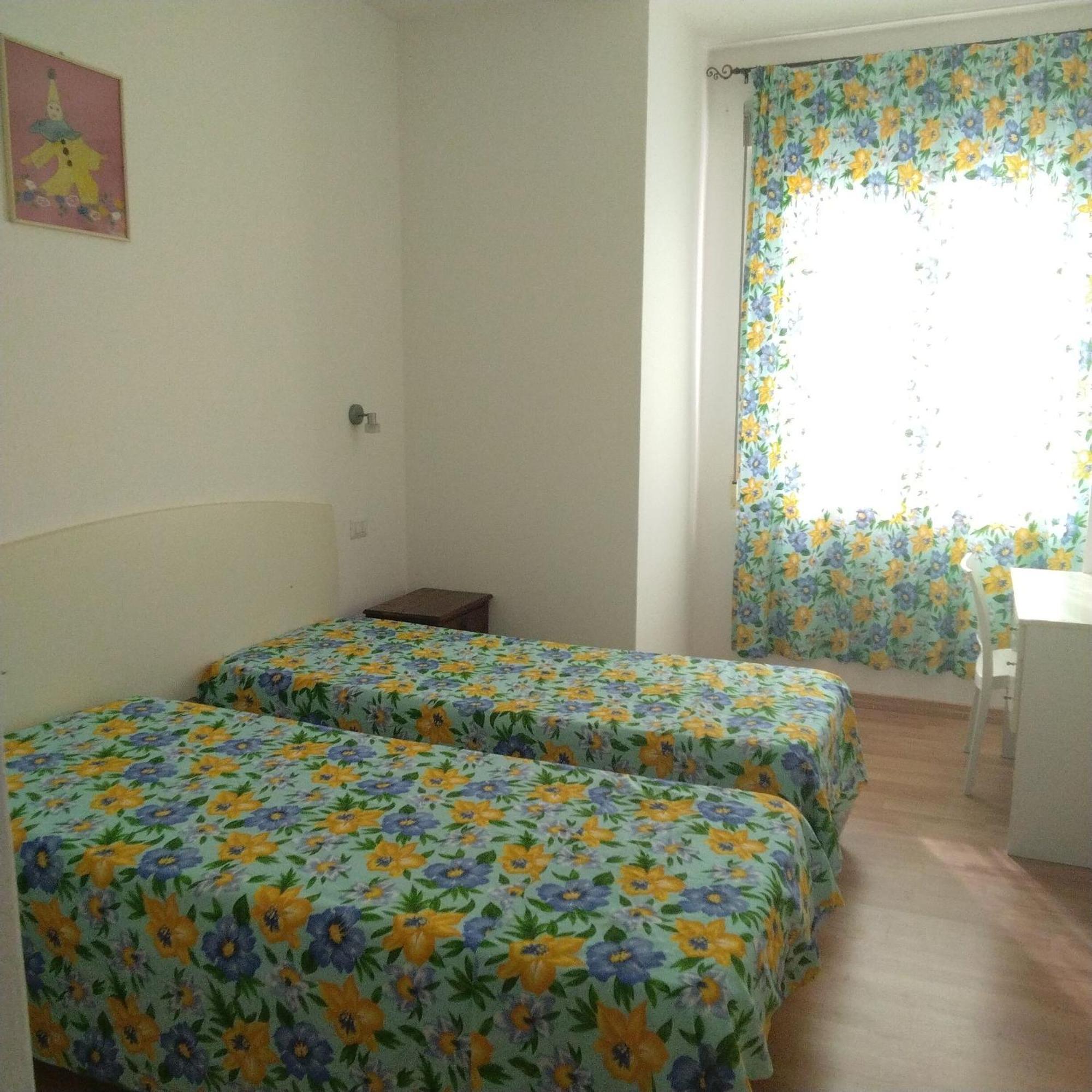 Portoghesi Apt 阿尔巴塔克斯 外观 照片